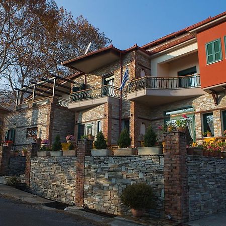 Evzin Hotel Káto Loutrákion Kültér fotó