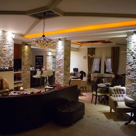 Evzin Hotel Káto Loutrákion Kültér fotó