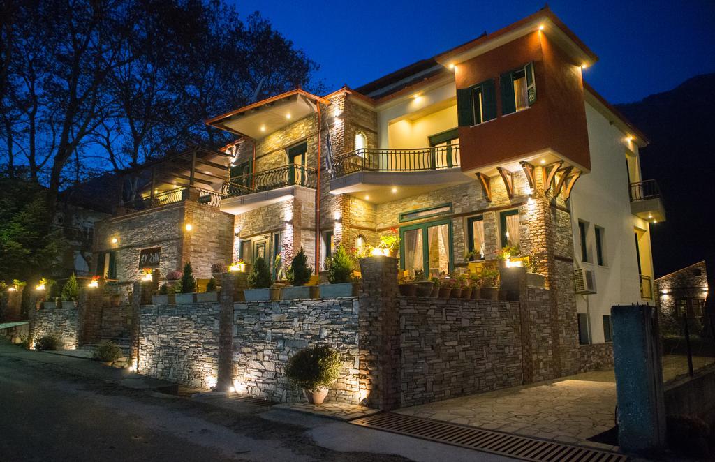 Evzin Hotel Káto Loutrákion Kültér fotó